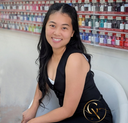 Christy<br><span style="font-size: 15px;">(Nail Artist)</span>